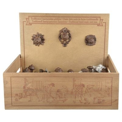 HW08 Display - Cast Iron Knobs, Anitque Brown Finish