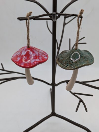 Hanging Mushrooms Style 4, 2 Asst. Colors